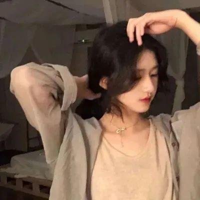 好女三头瞒